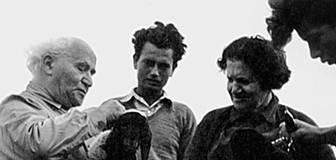 Давид Бен-Гурион с женой Полой в кибуце Сде-Бокер. 1953 год